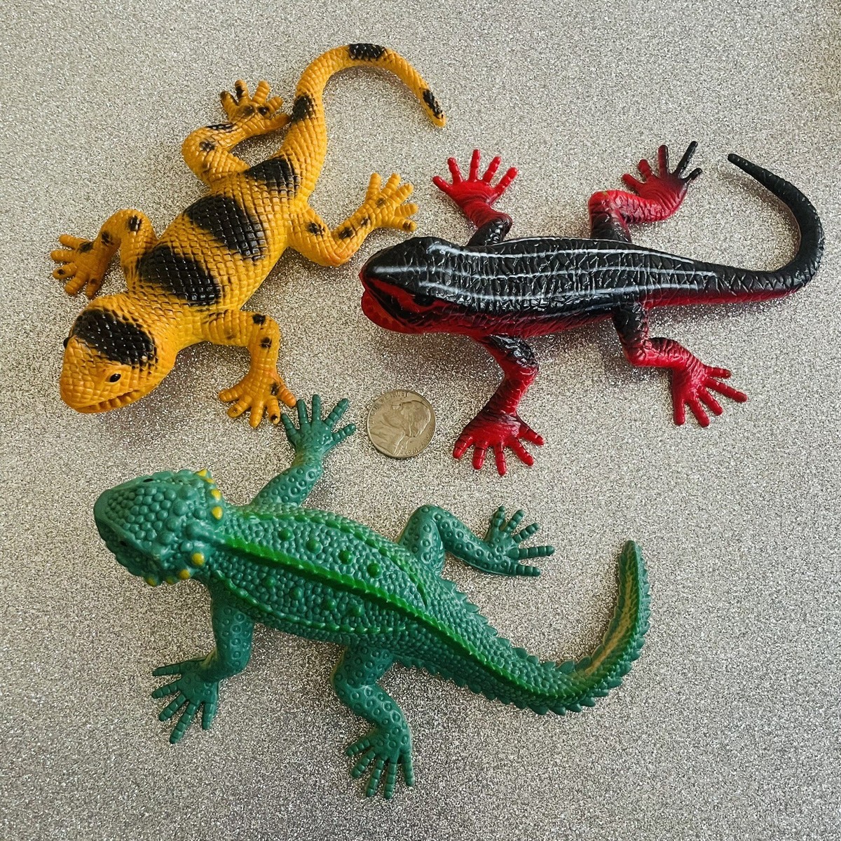 Vtg 1997 TM Lot Of Lizards Reptiles Large Plastic Animal