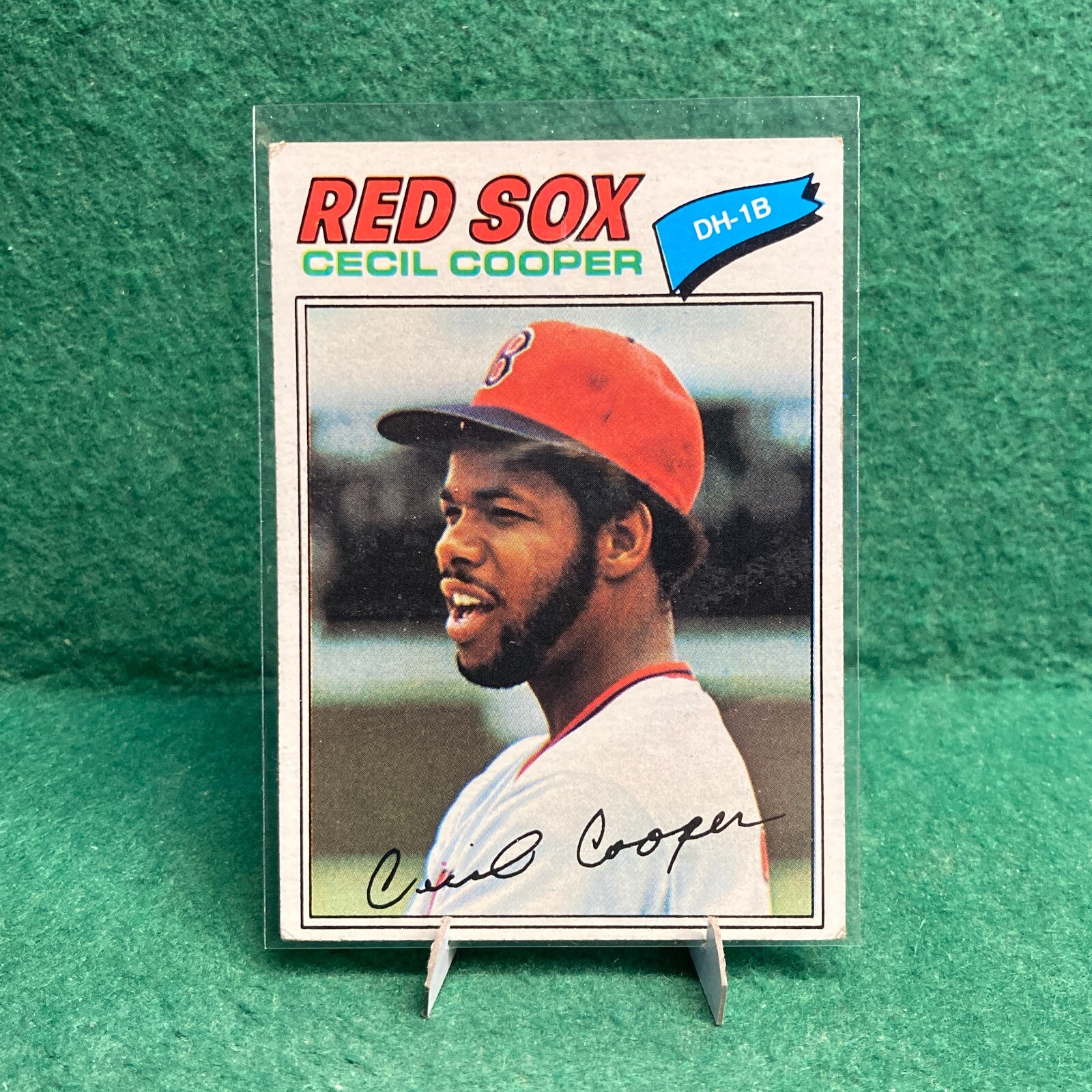 1977 Topps Baseball / Cecil Cooper #235