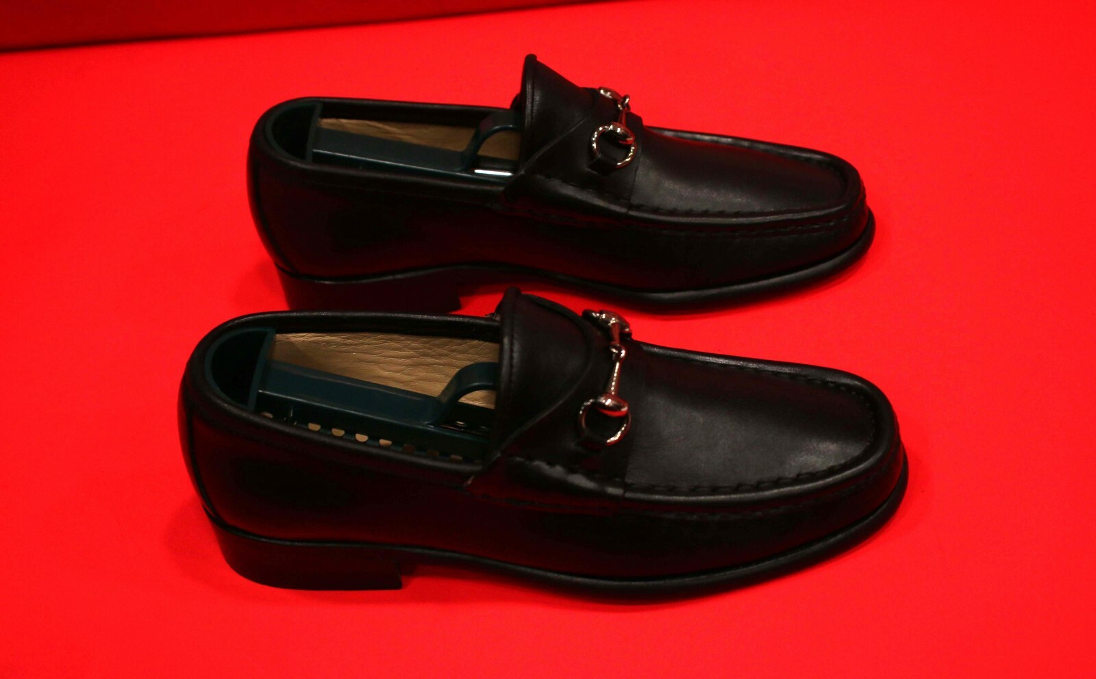 $689.00 !! GUCCI WOMEN'S BLACK ICONIC 