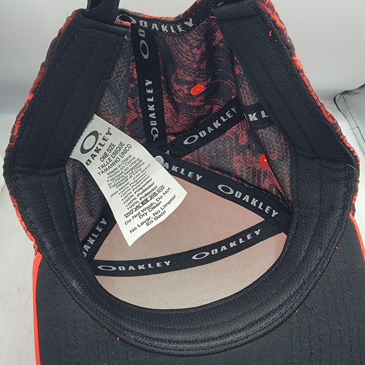 Oakley Shade Me Adjustable Hat Orange Athletic Adjustable Lightweight Casual Oakley Shade Me Adjustable Hat Orange Athletic Adjustable  main image 2