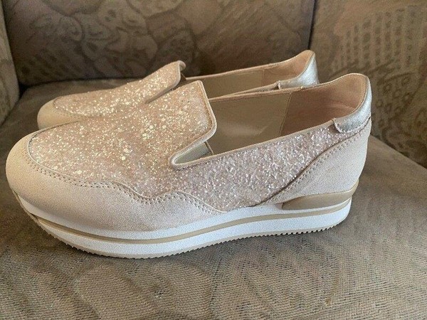 Women Hogan Heels Beige Suede 37