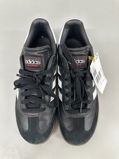 Adidas Originals Samba Indoor Soccer Shoes Black/White/Gum IF1945 Size 4