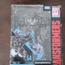 Hasbro Transformers Studio Series 54 Megatron Transforming w/ Backdrop