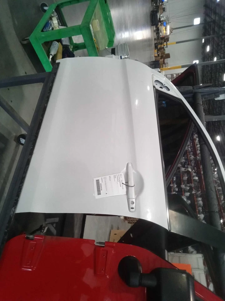 Conjunto de puerta delantera izquierda usado se adapta a: Mitsubishi Outlander Sport 2015 sin pa Foto 2 de 4