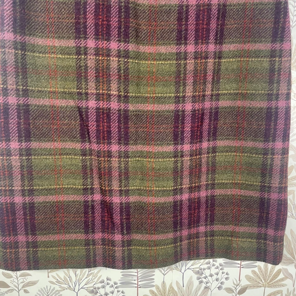 L.L. Falda clásica de invierno forrada a cuadros verde púrpura a cuadros talla 8 de lana de frijol Foto 3 de 4