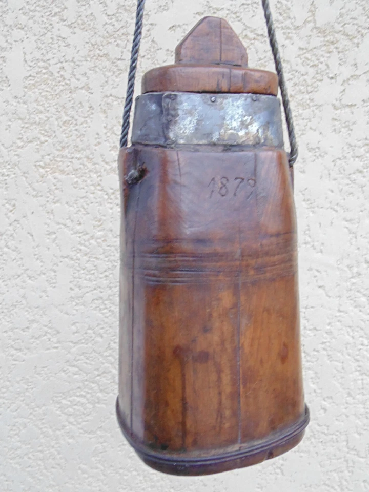 Art populaire ancienne gourde à alcool en bois fin XIXème daté 1879 - Photo 2/4