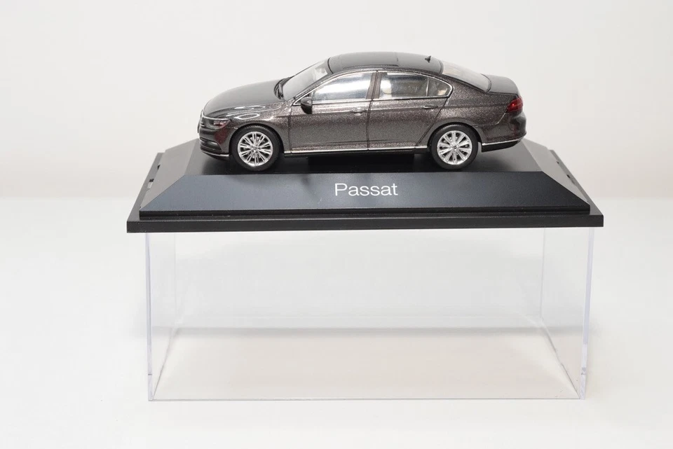 B21 1:43 HERPA VW VOLKSWAGEN PASSAT LIMUSINA METÁLICO GRIS OSCURO SIN USAR, E... - Imagen 2 de 4