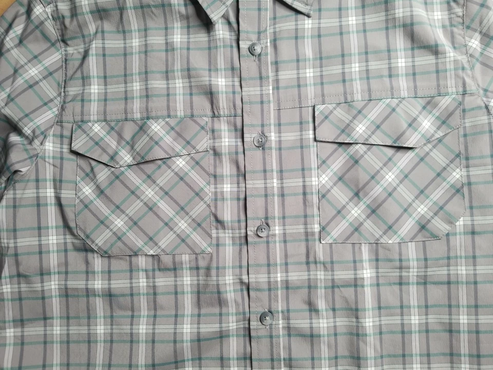 Camisa Great Northwest Para Hombres Talla L Gris Teal Blanco Manga Corta Botón Delantero Usada en Excelente Condición Foto 4 de 4
