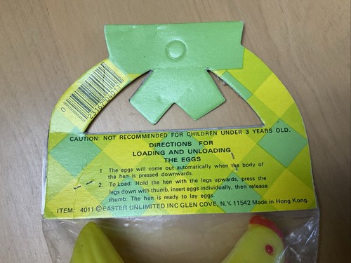 Pasqua illimitata ""Uova da deposizione di gallina"" 3 1/4" plastica alta come nuova in confezione non aperta - Foto 5 di 6
