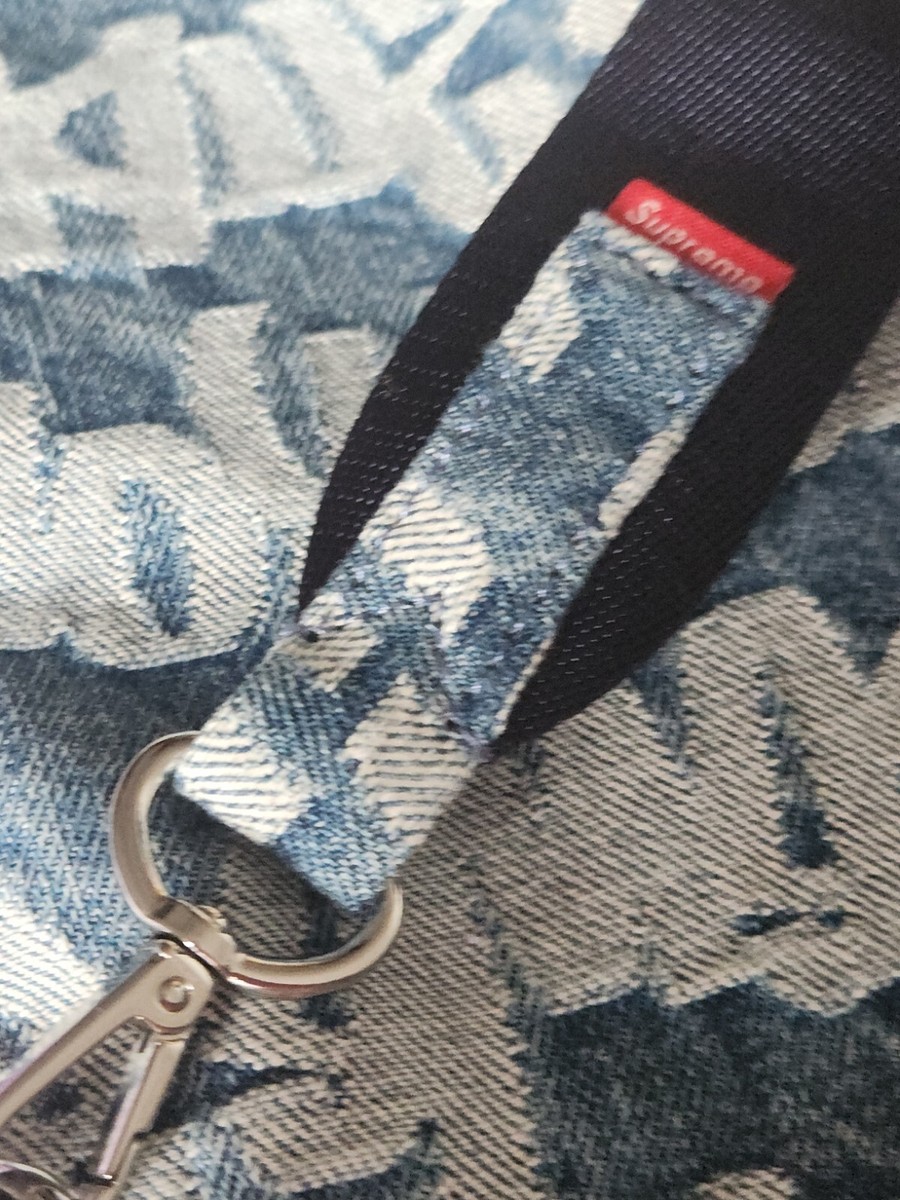 SS22 Supreme Fat Tip Jacquard Denim sling bag Blue Shoulder SS22 Supreme Fat Tip Jacquard Denim sling bag Blue Shoulder