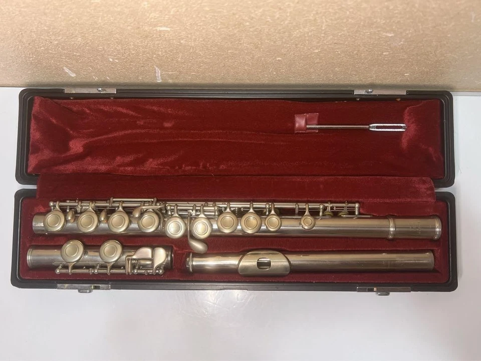 Strumento placcatura argento flauto Yamaha YFL-211 con custodia rigida made... - Immagine 2 di 4