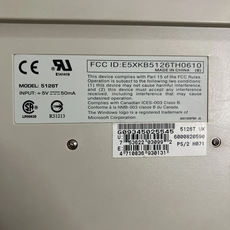 Vintage cream computer Qwerty keyboard. Model 5126T with old style connector - Image 3 of 3