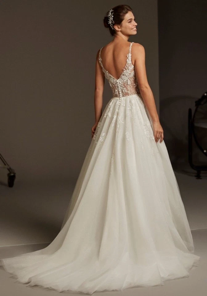 $1800 Pronovias 'Juliet' Embellished Tulle Wedding Dress Ivory Sz 12 Couture Lux - Image 3 of 4