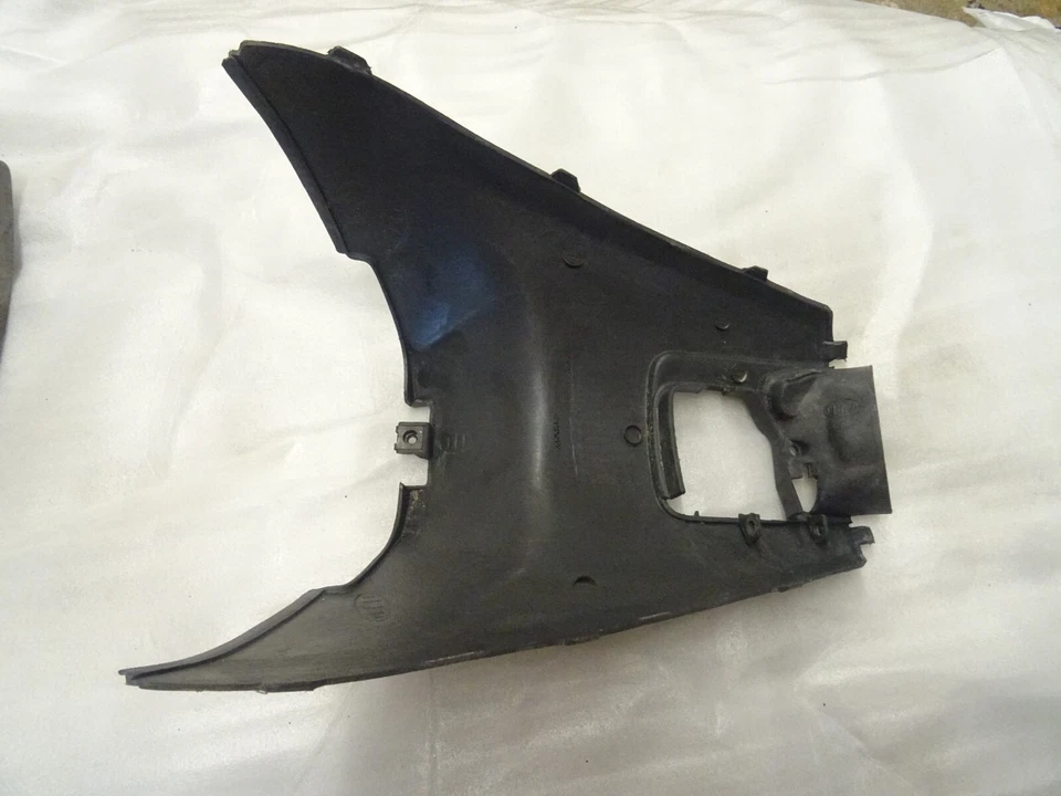 ER. SYM Red Devil Jet Euro 50 Trittbrett Verkleidung Fußraum Innenraum Fußablage - Bild 4 von 4