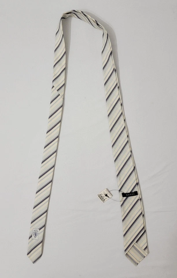 Corbata Gucci de algodón y seda - blanco roto con rayas azul marino y azul claro - 2,5"" de ancho Foto 4 de 4