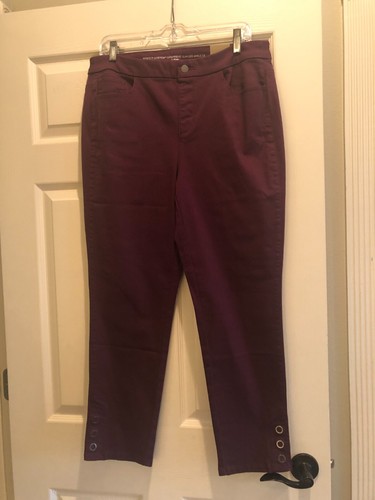 NWT CHICO'S ROYAL BORDEAUX GIRLFRIEND SLIM LEG ANKLE STRETCH JEANS ~ 1.5 (10)