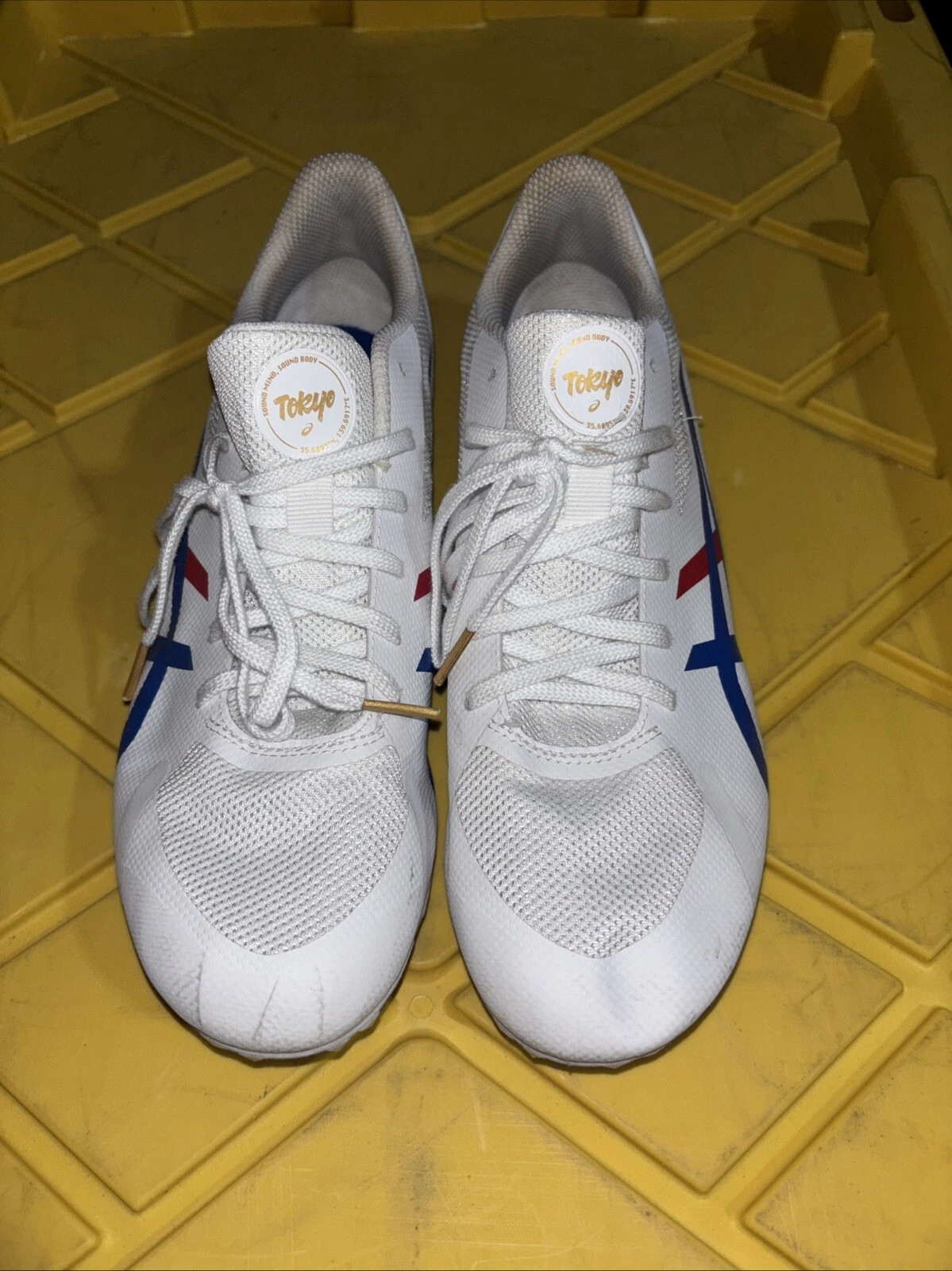 Scarpe da corsa Asics Tokyo Hyper MD 7 basse rosse bianche blu da pista taglia 10 5 (G2)