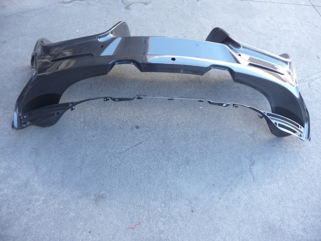 McLaren 675LT GTR Rear Bumper Center Diffuser Carbon Fiber Glossy 11A9898RP OE