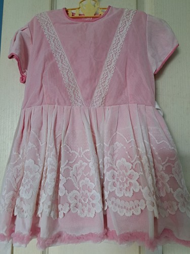 PINK CHILDS DRESS - Picture 4 of 8