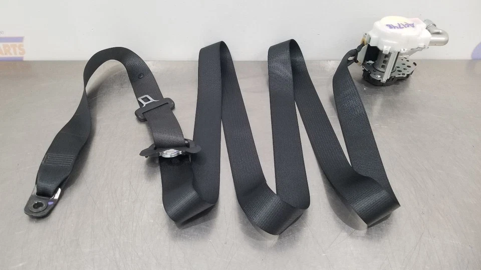 19 LEXUS GS F INTERIOR DOOR TRIM PANEL FRONT RIGHT PASSENGER BLACK Foto 2 de 4