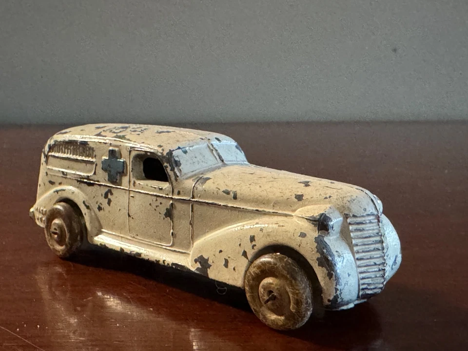 Vintage Barclay BV3 #50 Medical Ambulance White 5" Long  - Good Condition! - Image 4 of 4