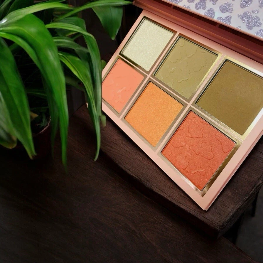 XIME BEAUTY- INSTINCTS (All In One: Highlighter, Bronzer & Blush) Palette - Image 4 of 4