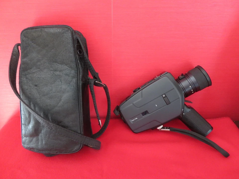 Caméra super 8 Bauer C 108 au complet avec boîte, notice, facture du 30/01/1980 - Photo 2/4