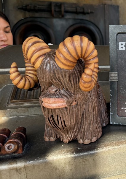 NEW💥Disney Parks 2026 Star Wars Galaxy's Edge Bantha Animal