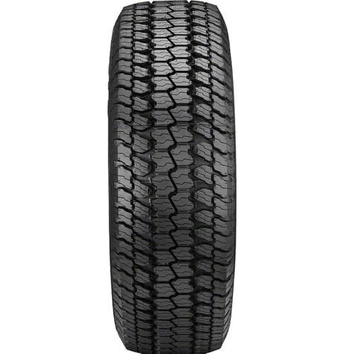 Neumático todo terreno Goodyear Wrangler At P265 70R17 para todas las estaciones Foto 2 de 4
