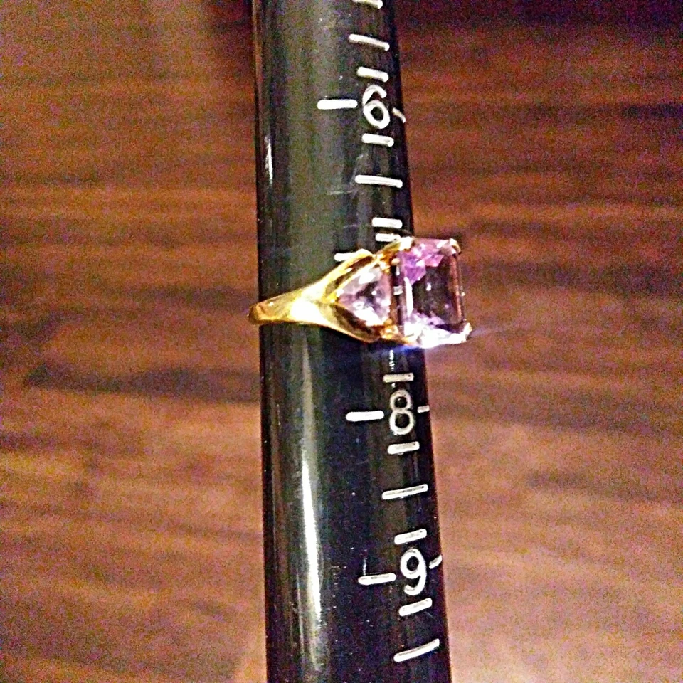 Anillo de amatista de oro de 10k, tamaño 7,25, 3+ quilates Foto 4 de 4