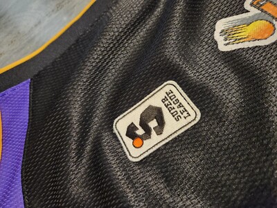 asics - 陸上日本代表 Three area records, 10 national records and 48 personal