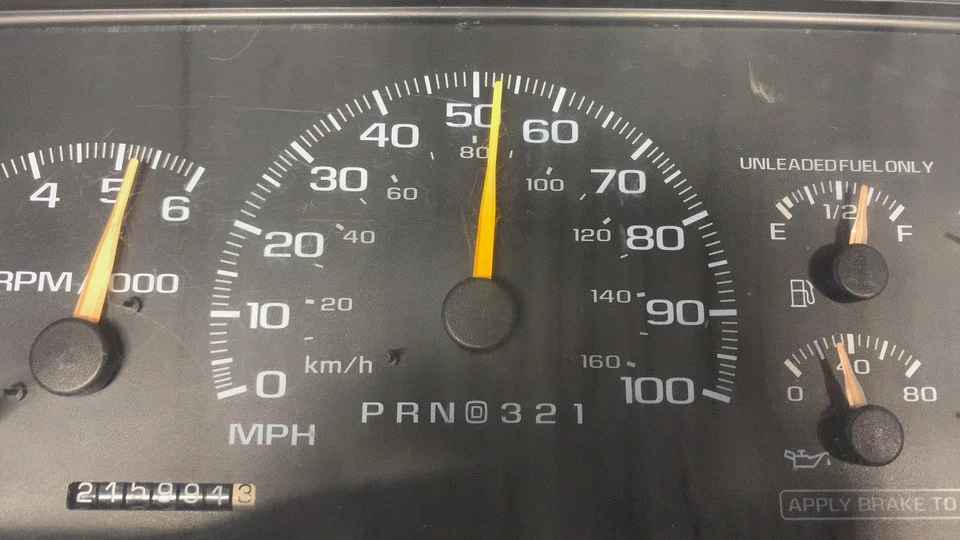 Chevy Tahoe LS 5.7L 4X4 Speedometer Cluster 16221455 1995-2000 OEM - Image 2 of 4