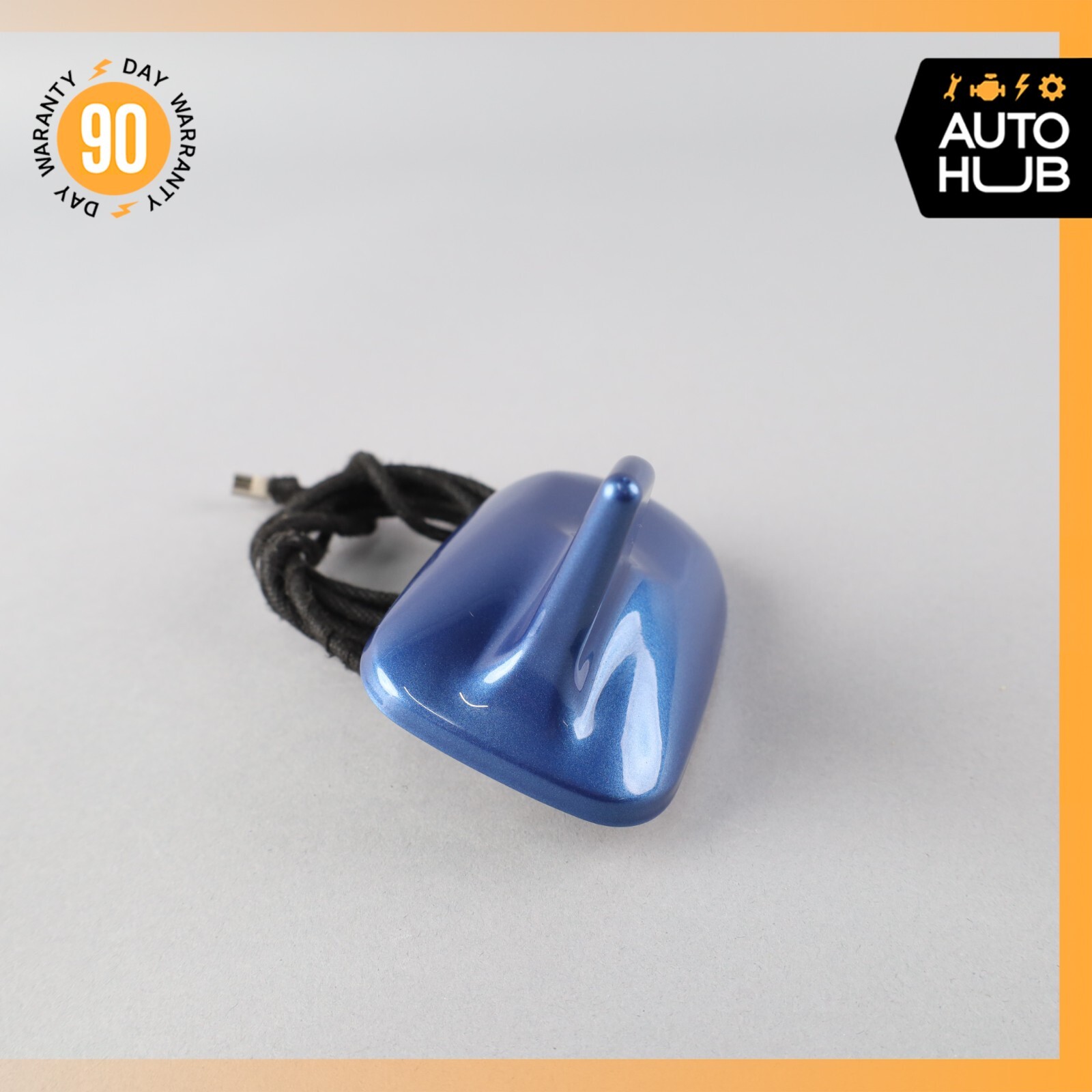 03-18 Maserati GranTurismo S M145 Top Roof Shark Fin Radio Antenna GPS OEM