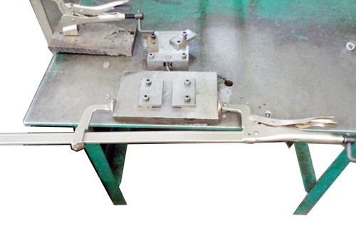 All-in-1 12"/ 305mm Sliding Arm Deep F & C Clamp C Locking Odd Shape Grip Pliers - Picture 5 of 5