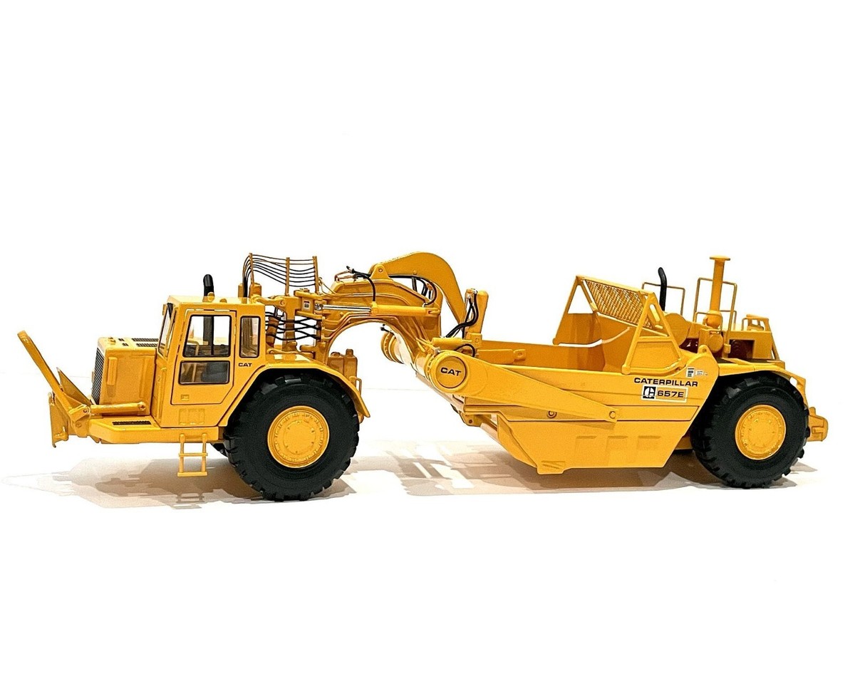Caterpillar Cat 657E Scraper - CCM 1:48 Scale Diecast Model New