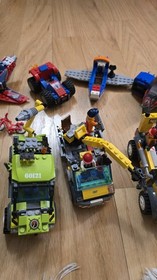 LEGO City & Marvel Vehicles Bundle - Includes 5 Minifigures - Mixed Lot