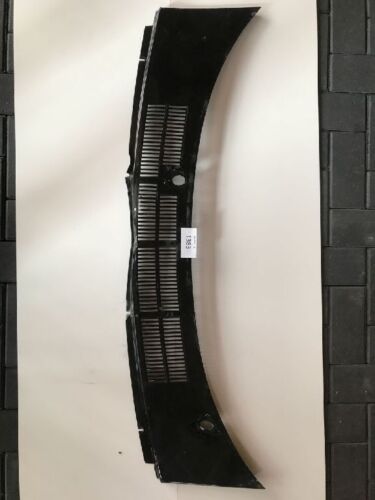 Alfa Romeo Spider Type 105/115 Wind Deflector