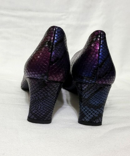 Stuart Weitzman Womens Iridescent Purple Snake Print Leather Heels 9.5N NWOB - Picture 4 of 15