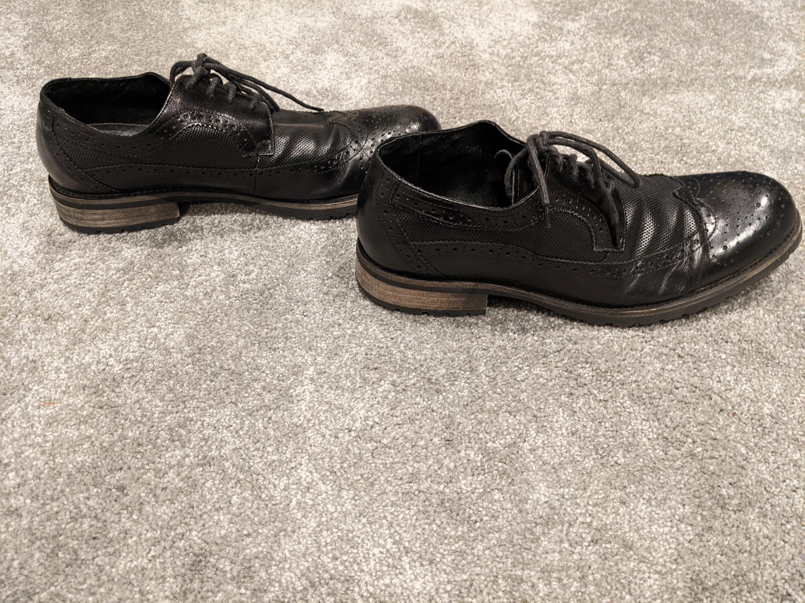 SAOLA Steve Madden Black Leather Wing Tip Lace Up Oxford Mens Shoe Size 10