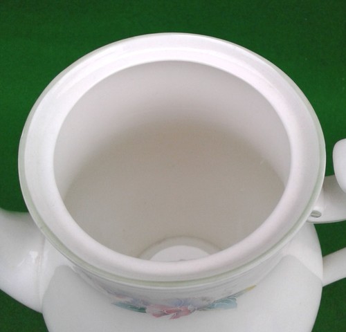 AYNSLEY “LITTLE SWEETHEART” LARGE BONE CHINA COFFEE POT. - Picture 11 of 16