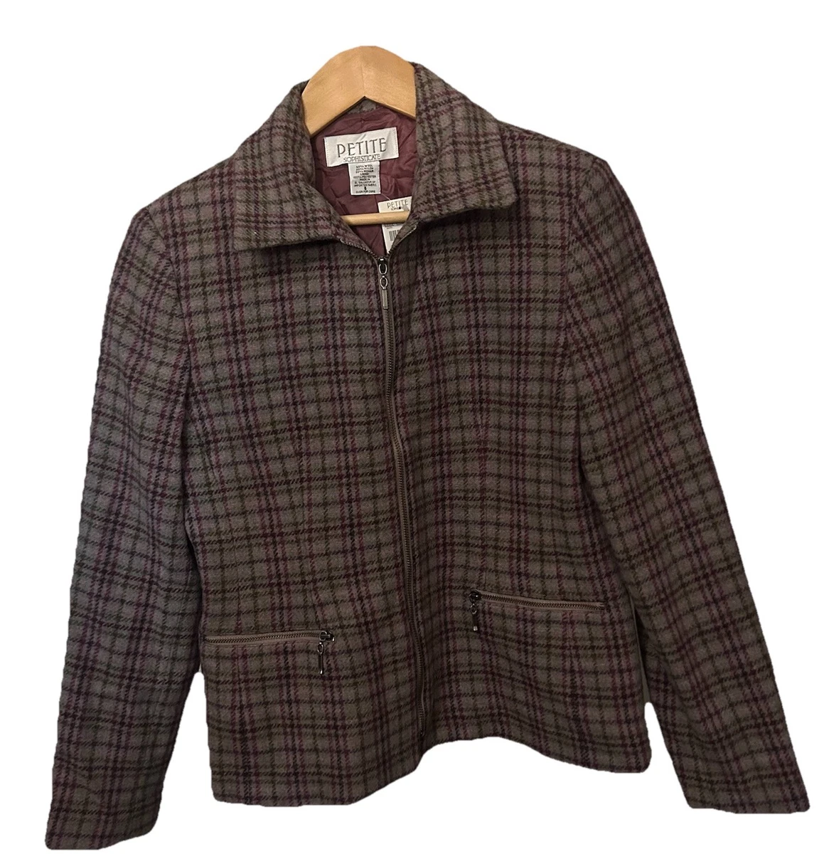 Petite Sophisticate Regular Size Suits & Suit Separates for