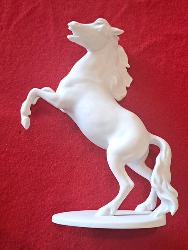 AK Kaiser White Porcelain Horse signed Bachman No 424 - Picture 2 of 12