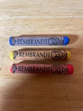 Rembrandt Soft Pastels Permanent Primary Color Set of 3 Ultramarine Yellow Red 1