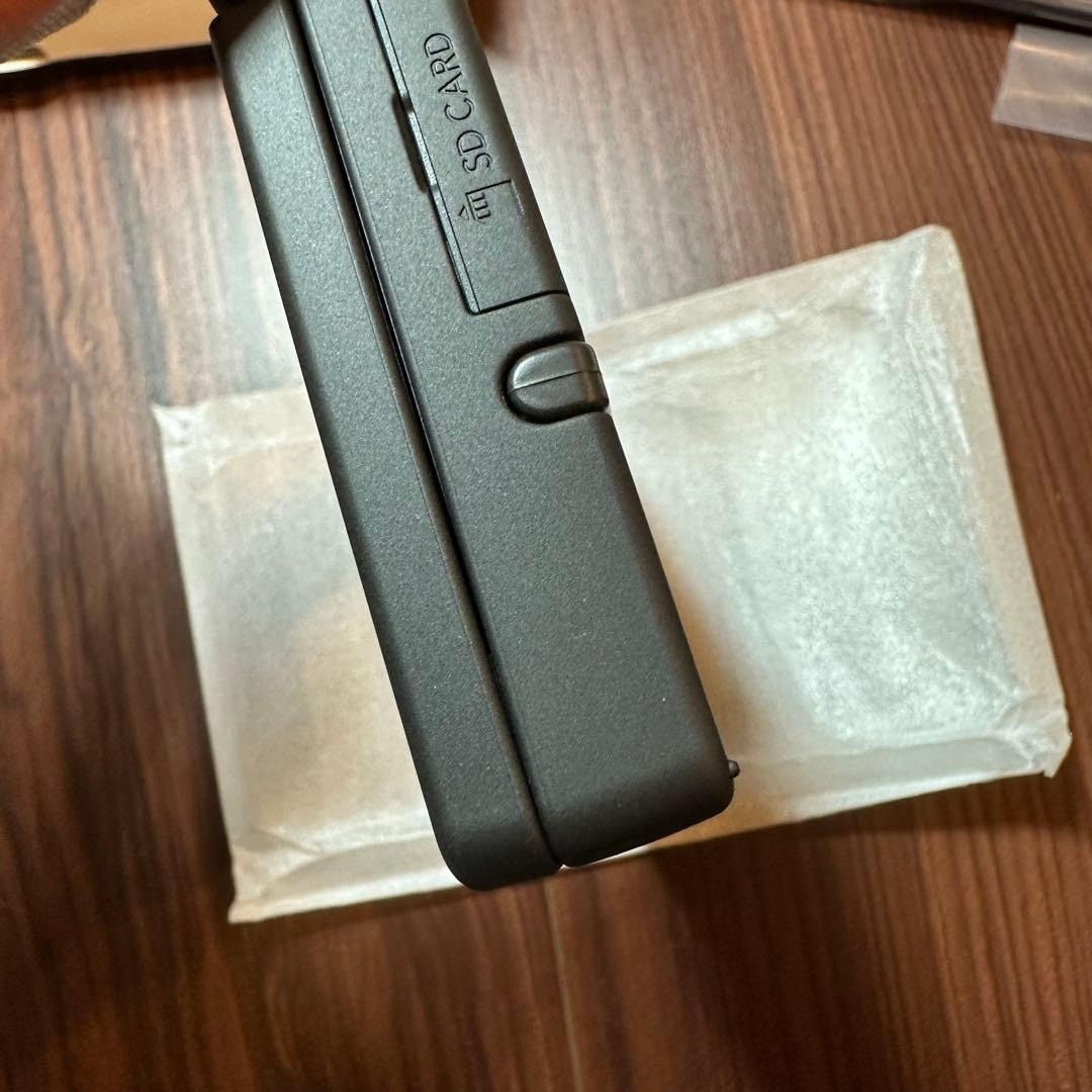 Nintendo DSi Kingdom Hearts Edition, brand 4853 From Japan