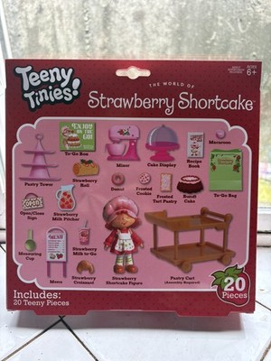 Teeny Tinies Strawberry Shortcake Pastry Cafe Playset 20 Pieces Vintage Style