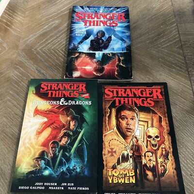 Lot Of 3 Stranger Things and Dungeons and Dragons Graphic Novels Dark Horse