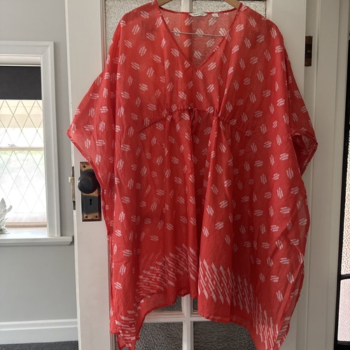 Country Road Beach Wrap Kaftan Cotton Coral Chic Travel Stylish Size M In EC!