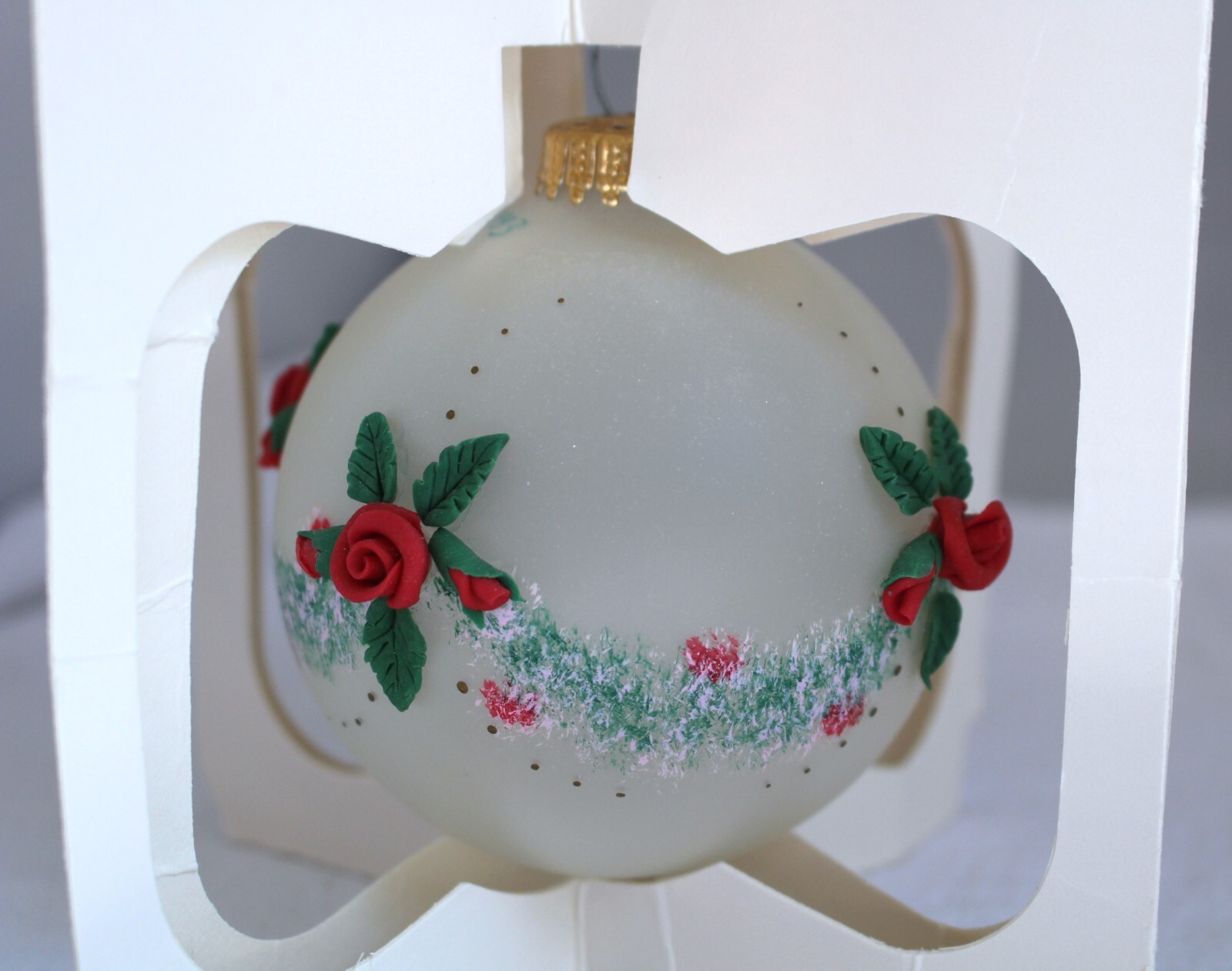 2 Useful Uniques, Inc Collectors Series Handcrafted Christmas Tree Ornaments