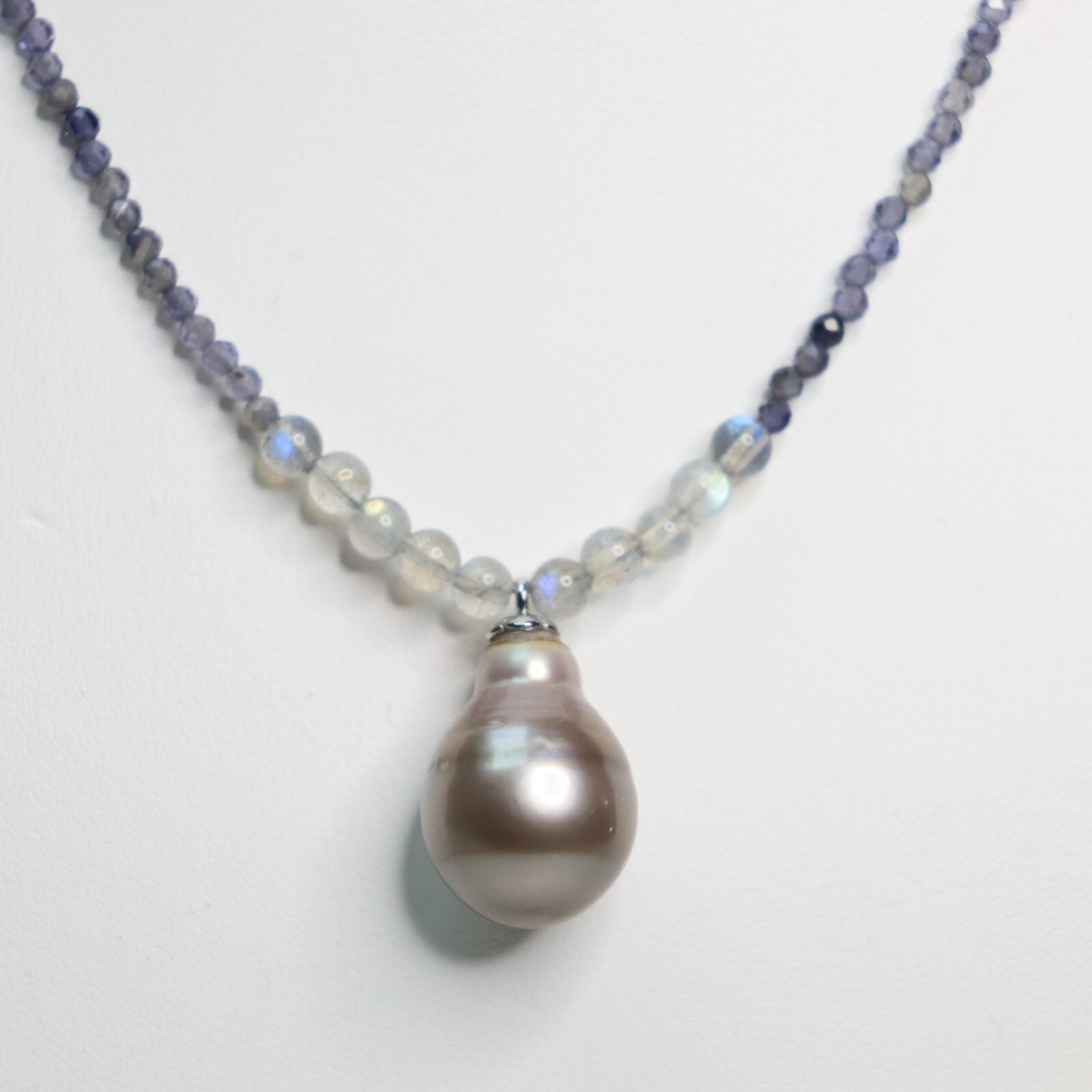 Collier perle noire de Tahiti 14mm baroque : fini les bijoux banals