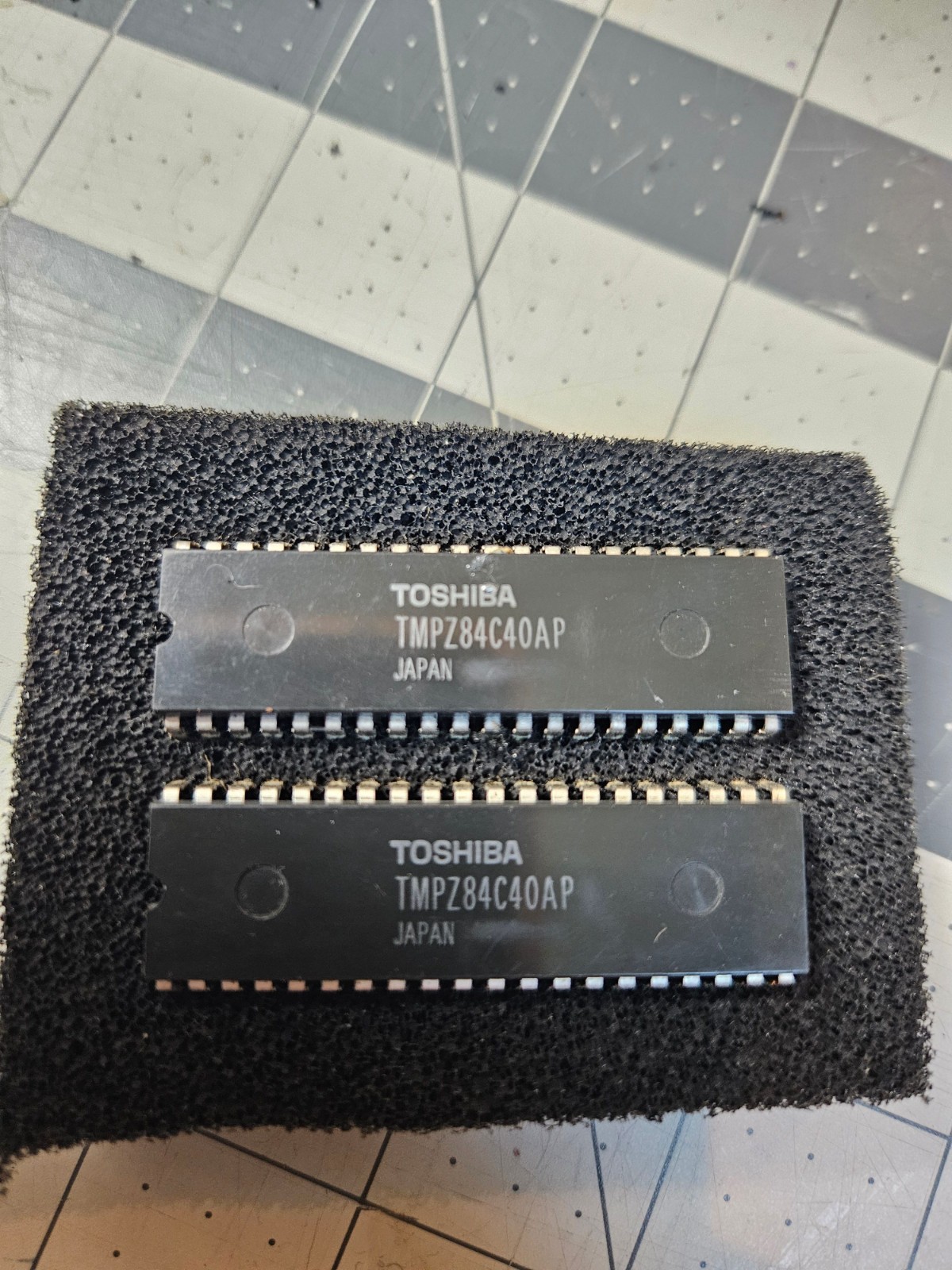 4 x NOS TOSHIBA TMPZ84C40AP/6 ORIGINAL SERIAL INPUT/OUTPUT CONTROLLER. DIP40